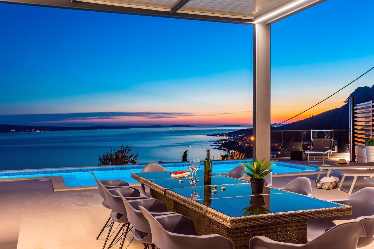 Villa Belvedere With Heated Pool, Billiards, Media Room, Sea Views,10 Pax Omis Luaran gambar