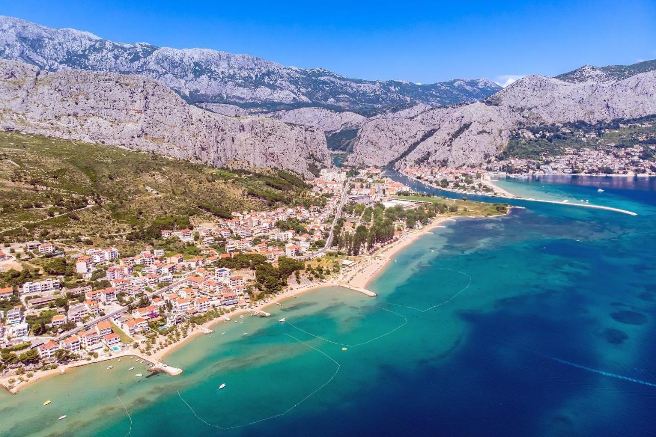 Villa Belvedere With Heated Pool, Billiards, Media Room, Sea Views,10 Pax Omis Luaran gambar