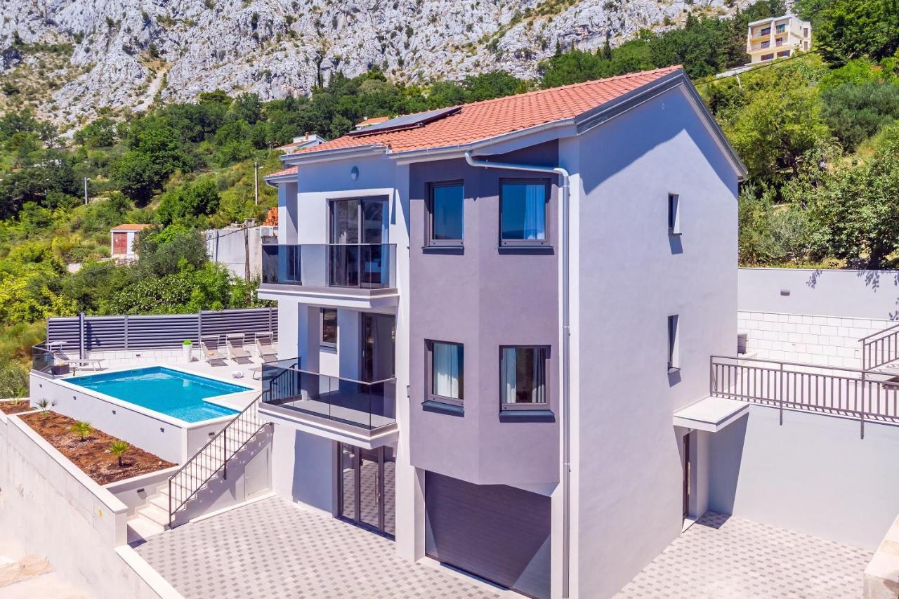 Villa Belvedere With Heated Pool, Billiards, Media Room, Sea Views,10 Pax Omis Luaran gambar