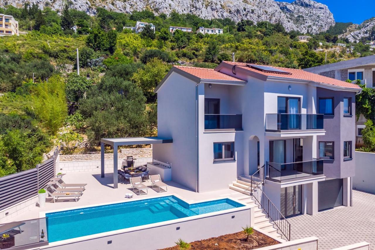 Villa Belvedere With Heated Pool, Billiards, Media Room, Sea Views,10 Pax Omis Luaran gambar