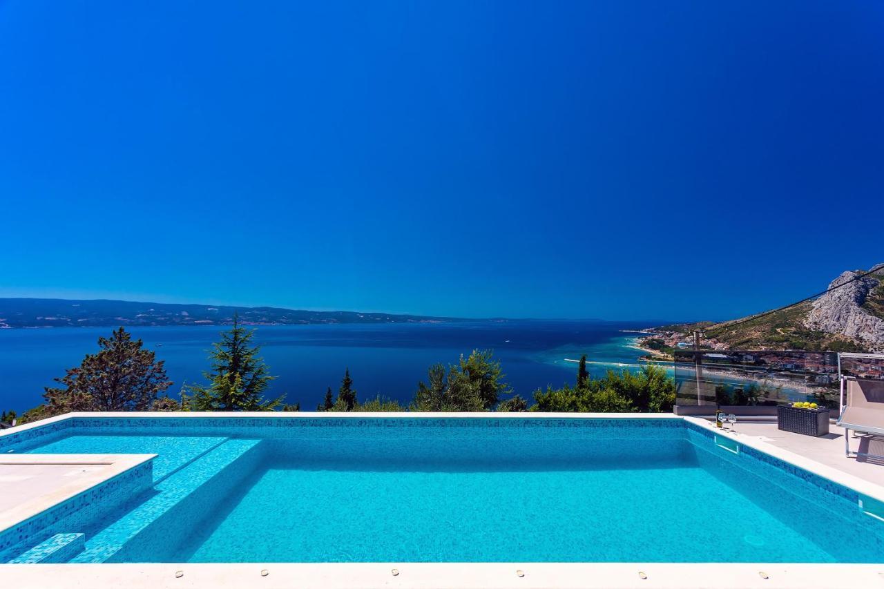 Villa Belvedere With Heated Pool, Billiards, Media Room, Sea Views,10 Pax Omis Luaran gambar