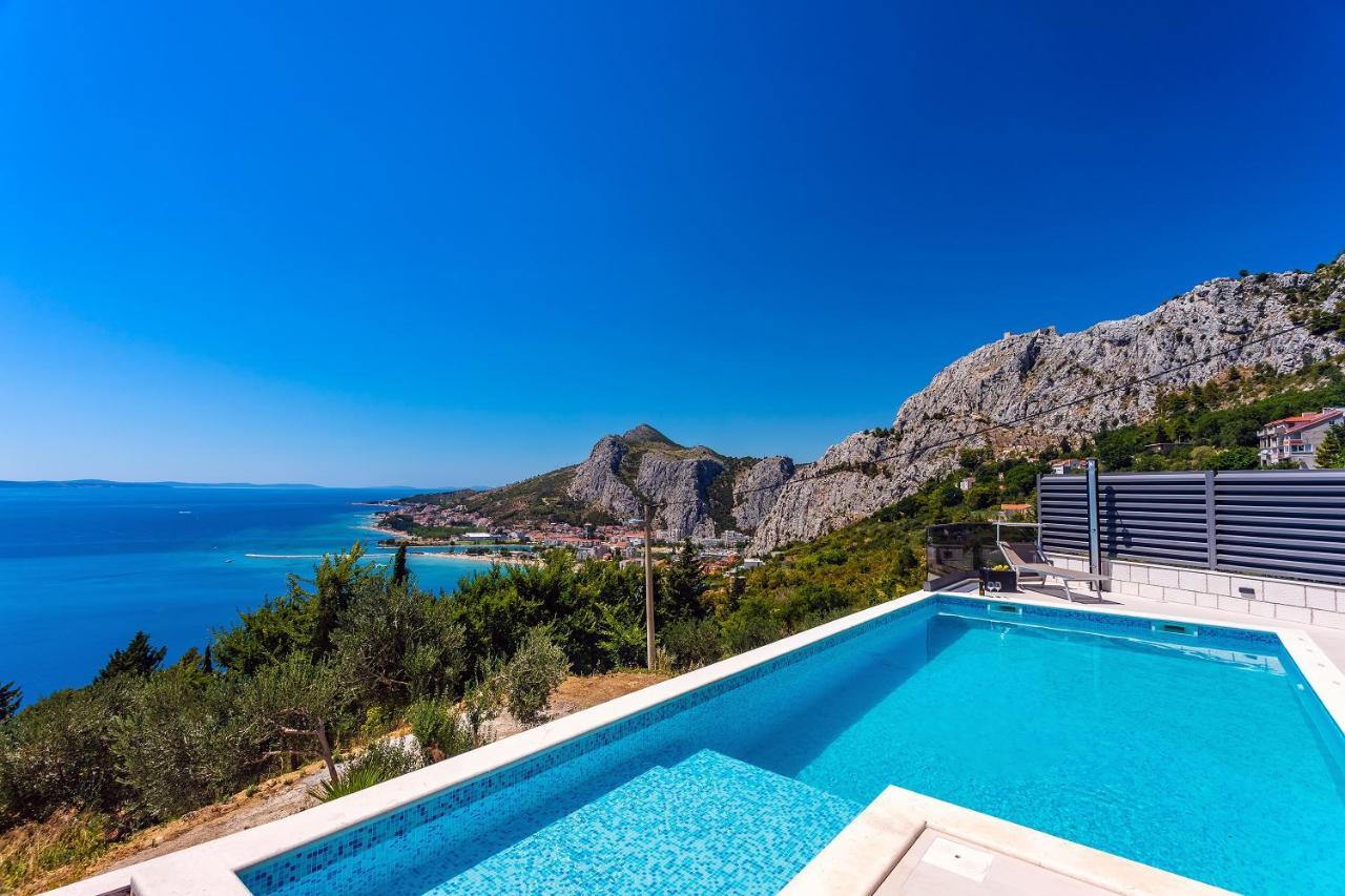 Villa Belvedere With Heated Pool, Billiards, Media Room, Sea Views,10 Pax Omis Luaran gambar